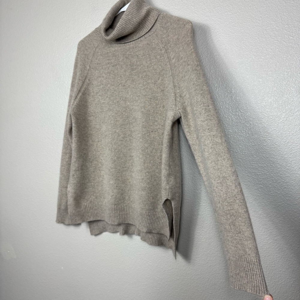 Jarbo turtle neck 100% cashmere sweater tan EUC‎ E - Picture 4 of 14